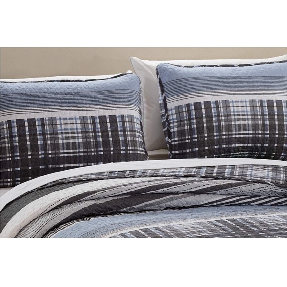 Better Homes Style Full/Queen Reversible Quilt, Blue, Gray, & White - Picture 3 of 8